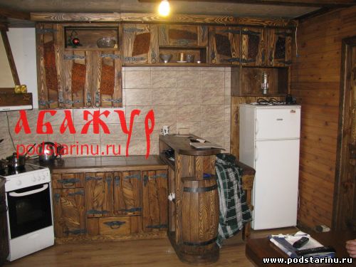 Кухня под старину "Уголок" из состаренного дерева (массив сосны) с элементами ковки ручной работы, мебель под старину.Состаренная мебель, мебель из дерева, мебель из массива.
